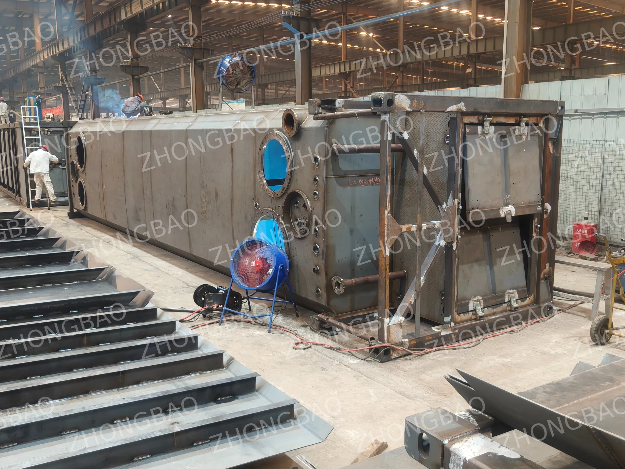 Large self-bunded fuel tank shell during fabrication